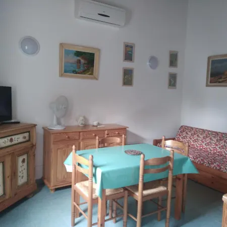 Le Rateau Bavoir Апартаменты Кальви