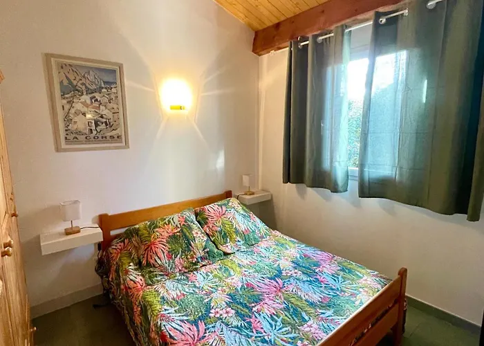 Le Rateau Bavoir * Calvi (Corsica)